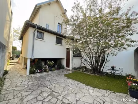 maison 3 pièces 54 m²