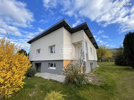 maison 3 pièces 84 m²