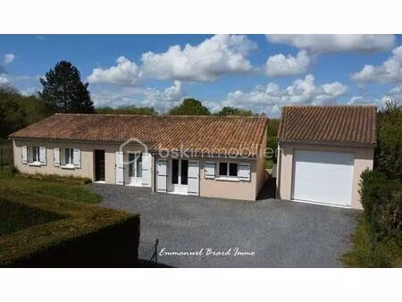 maison traditionnelle de 103 m² à montamise