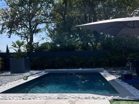 maison contemporaine avec piscine