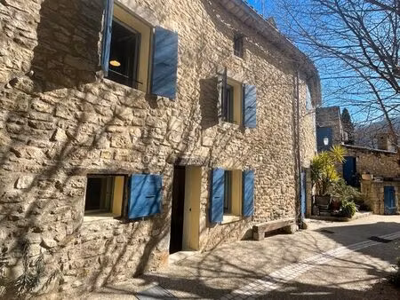 maison a louer à auribeau 84