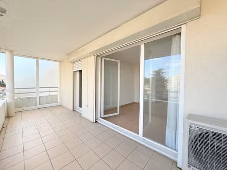 location appartement 2 pièces 38m² le cannet 06110