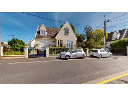 vente maison 6 pièces 107 m2 à pontault-combault