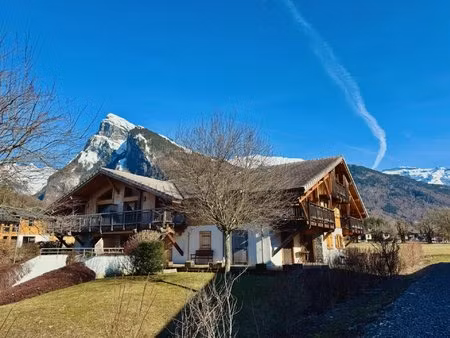récemment construit grand duplex sud 3 chambres à samoëns