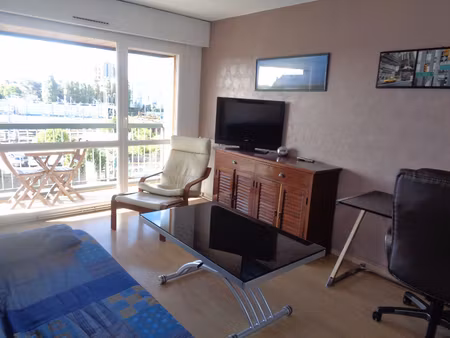 location appartement 1 pièce 24m²