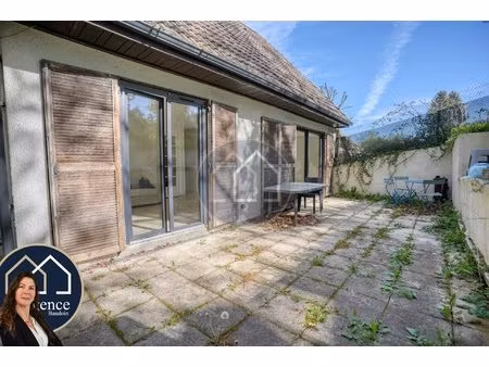 jolie maison renovée en plein cœur de maintenon - 90m²  3 chambres  garage  dpe a  jardin 