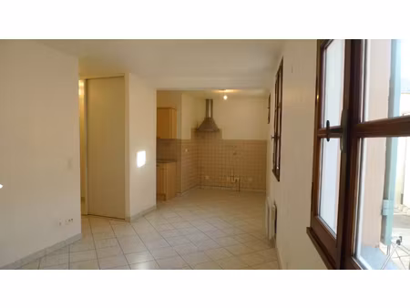 t3 st paul trois chateaux - 3 pièce(s) - 60m2 libre en juillet 2026