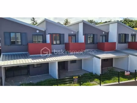 vente maison 4 pièces 87 m² à les avirons (97425)  240 000 €