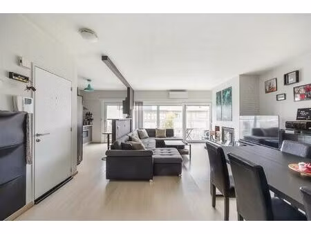 appartement te koop in wilrijk met 2 slaapkamers