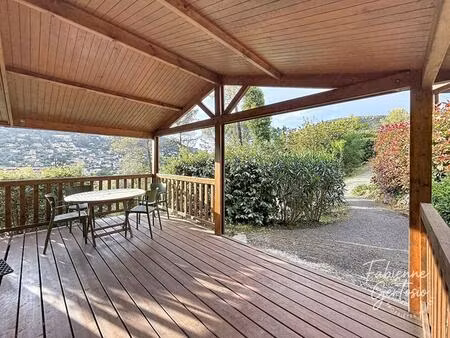 solliès-toucas! cottage t 3 dans résidence de vacances avec pisicine