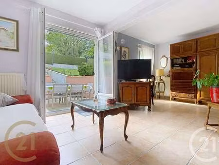 vente maison à lillebonne (76170) : à vendre / 64m² lillebonne