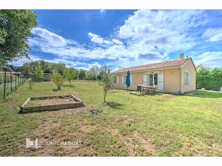 maison au calme proche de branne