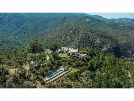 maison de 8 pièces de luxe en location à mandelieu  provence-alpes-côte d'azur