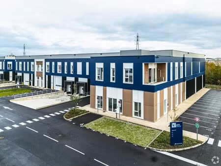 location local d’activités moissy-cramayel 77550 828m² à 2954m²