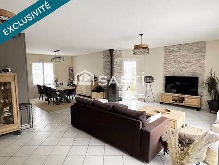 vente maison 8 pièces 196 m² à vergonnes (49420)  261 000 €