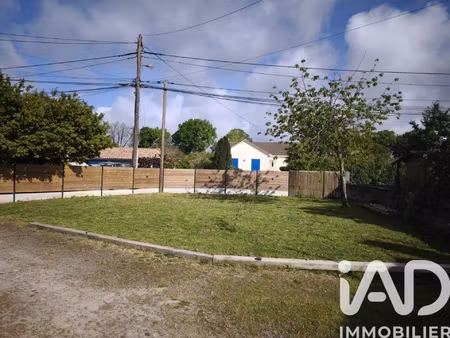 vente terrain 180 m²