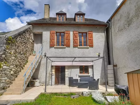 vente maison 8 pièces 225 m² à béost (64440)  295 000 €