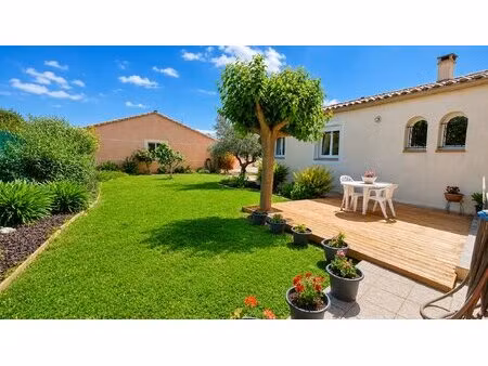 villa de plain-pied 165m2 terrain 864m2 sans vis-à-vis.