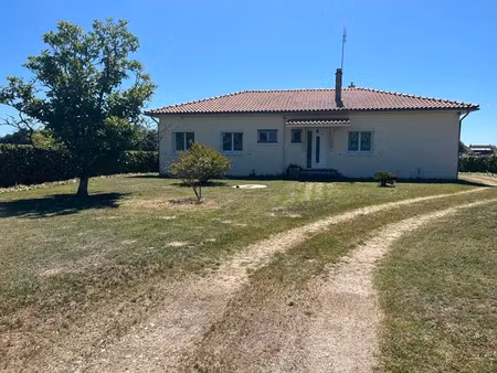 vente maison 5 pièces 140 m² à saint-denis-de-pile (33910)  298 500 €