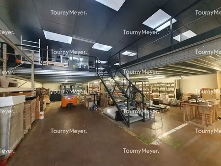 location local d’activités eysines 33320 555m²