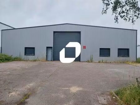 location local d’activités treillieres 44119 295m²