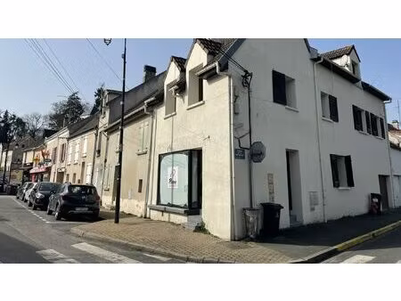 local commercial 45 m² – centre-ville de montry.