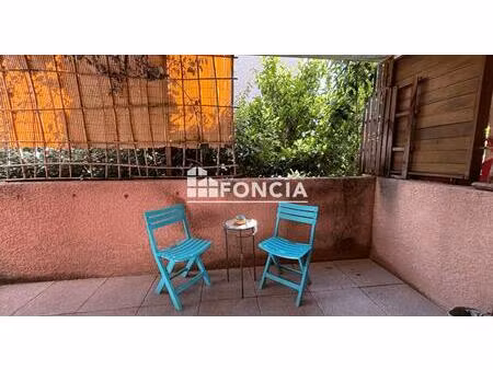 villeneuve-lès-béziers – appartement t2 avec terrasse et parking