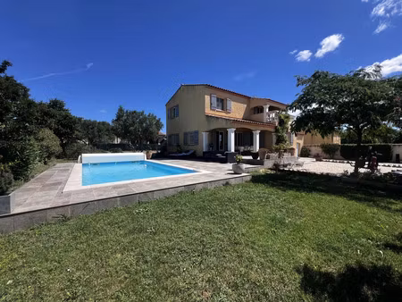 vente maison 6 pièces 160 m² saint-gilles (30800)
