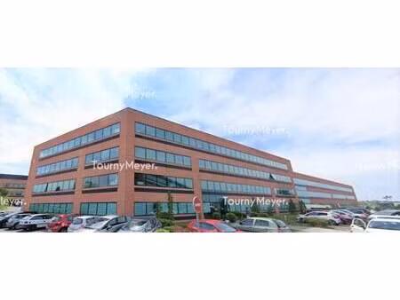 location bureaux 60 m² à 2 774 m²