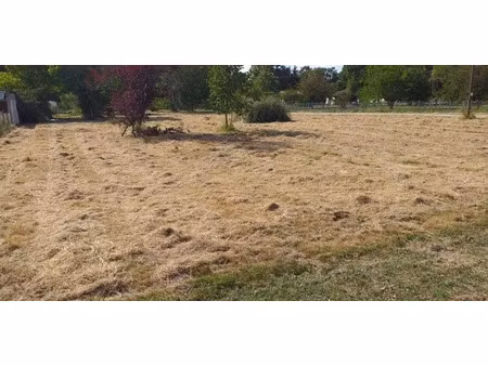 vente terrain 2770 m² saint-vivien-de-médoc (33590)