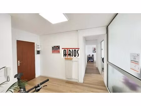 location bureaux 58 m²