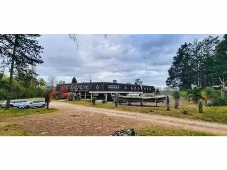 maison de 12 pièces de 617 m² à roquefort