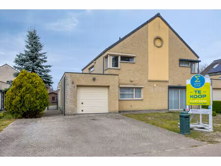 huis te koop in mol met 4 slaapkamers