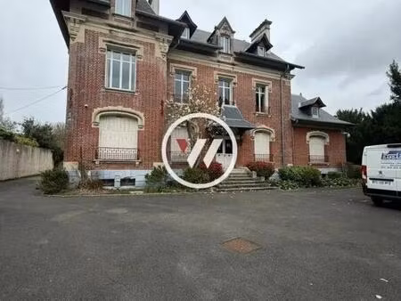 location bureaux 600 m²