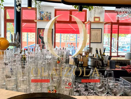 st jean de luz- 1 fonds de commerce brasserie licence 4 - 2appartements