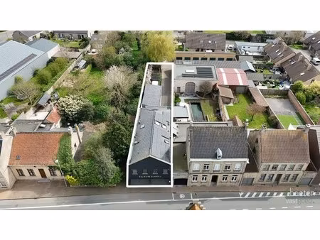 commercieel te koop in alveringem met 4 slaapkamers