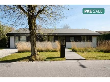 huis te koop in waregem met 4 slaapkamers