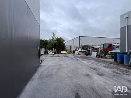 vente local d'activités 189 m²