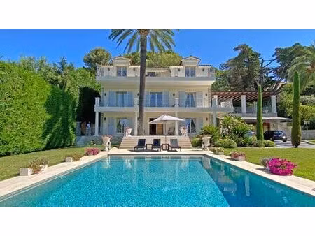 maison de 8 pièces de luxe en location à cannes  france