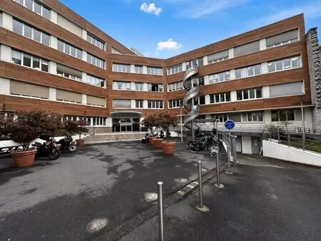 location bureaux 179 m² à 4 770 m²