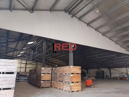 location entrepôt 320 m² à 1 600 m²