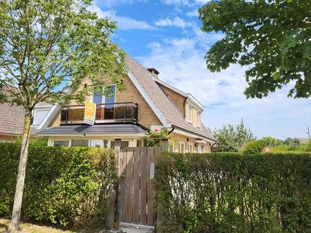 huis te koop in knokke-heist met 3 slaapkamers
