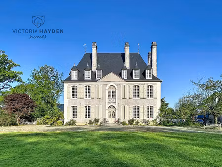 vente maison 9 pièces 383m2 pau 64000 - 695000 € - surface privée
