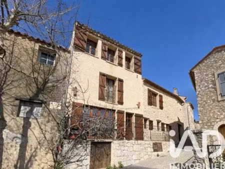 maison de village à mons (83440)