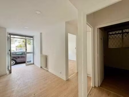 location commerce nice 06100 38m²