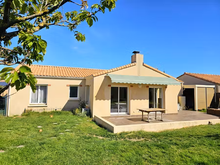 tillières maison de plain-pied en impasse