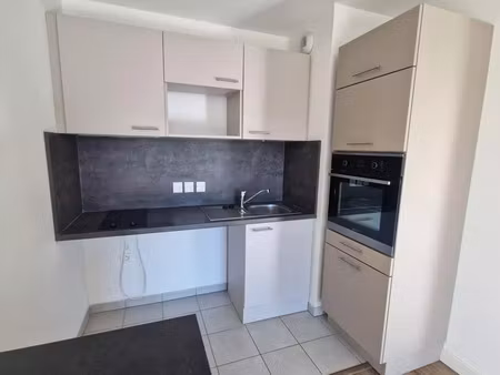 location appartement 2 pièces 45 m² à floirac (33270)