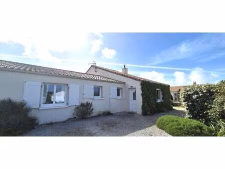 vente maison aux moutiers-en-retz (44760) : à vendre / 155m² les moutiers-en-retz