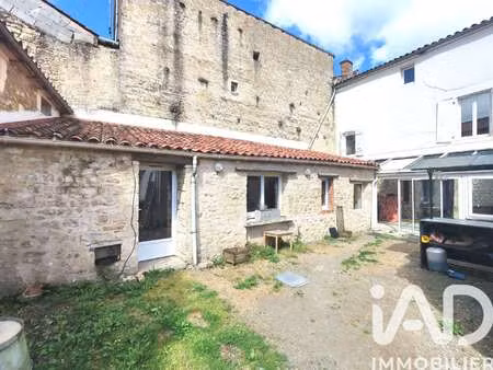 vente maison à sainte-hermine (85210) : à vendre / 140m² sainte-hermine