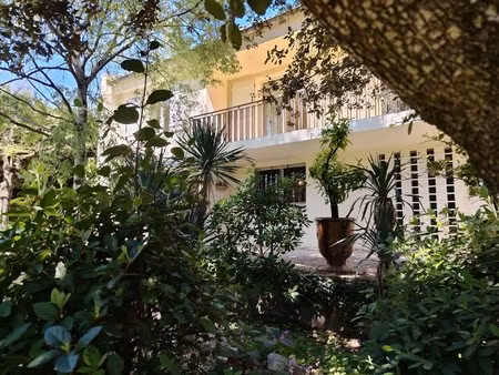 castelnau le lez substantion - 163 m2 habitables - 4 chambres -parcelle 1 042 m2 - calme..